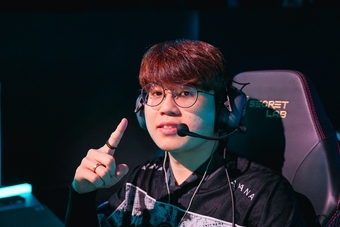 **Crazyguy: Biểu Tượng Truyền Cảm Hứng Cho Thế Hệ Trẻ Esports Việt Nam Trong VALORANT**