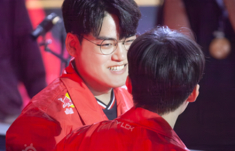 "Anti-fan Gumayusi khiến làng game xôn xao khi chỉ trích dàn sao LCK, trong đó có cả Faker"