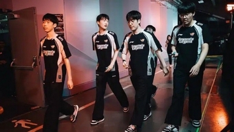 "Anyone’s Legend (AL) Xuất Sắc Đánh Bại BLG, Tràn Đầy Hy Vọng Tiến Vào Chung Kết Nhánh Thua Cùng T1 Tại MSI 2025"