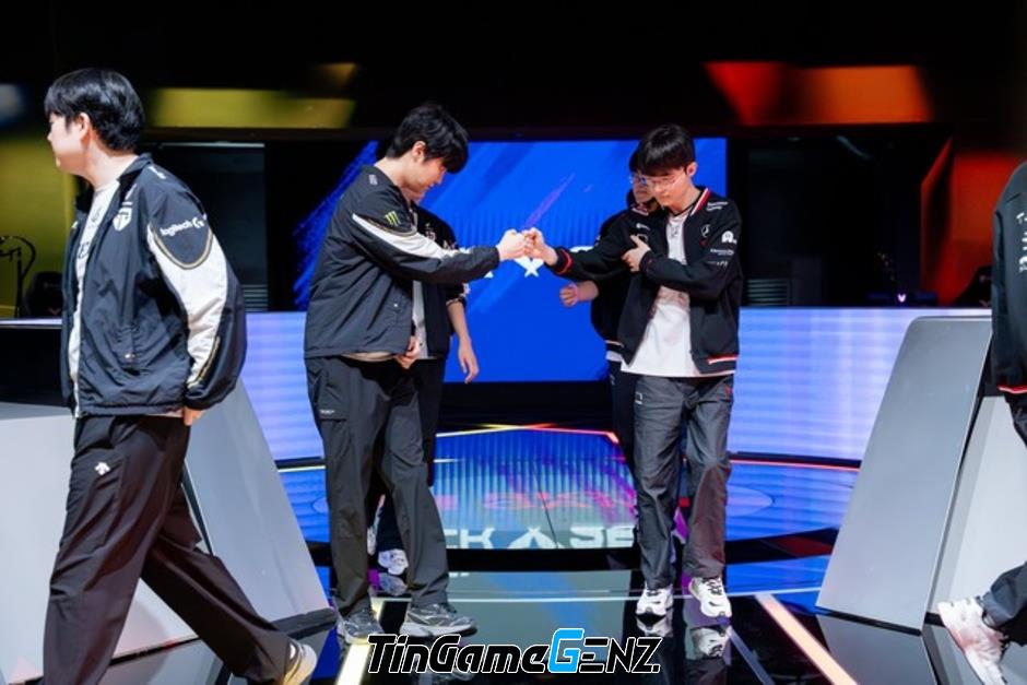 Chovy Phản Hồi Đầu Tiên Về Việc Faker Gia Hạn Hợp Đồng Với T1: Những Dự Đoán Hấp Dẫn! Chovy Phản Hồi Đầu Tiên Về Việc Faker Gia Hạn Hợp Đồng Với T1: Những Dự Đoán Hấp Dẫn!