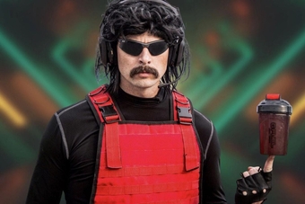 Dr Disrespect tiếp tục chỉ trích Call of Duty vì "những kẻ giả mạo lớn nhất trong ngành"