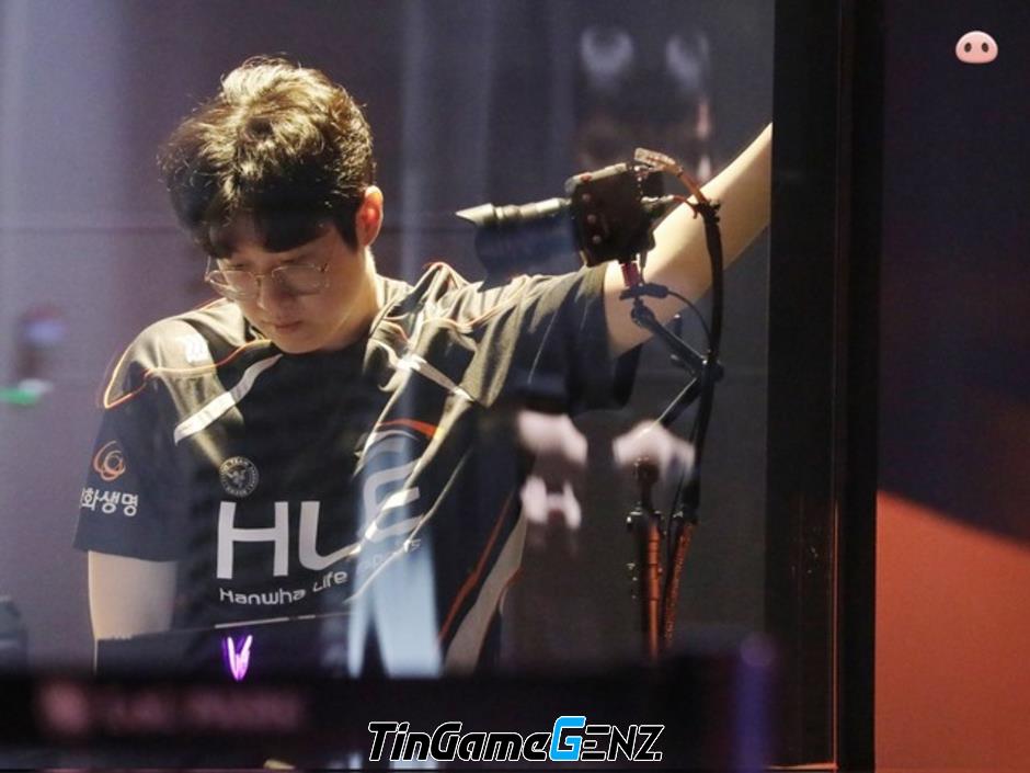 Dư luận LMHT lên án vụ việc bug giữa T1 và HLE: Sự thật được phơi bày!