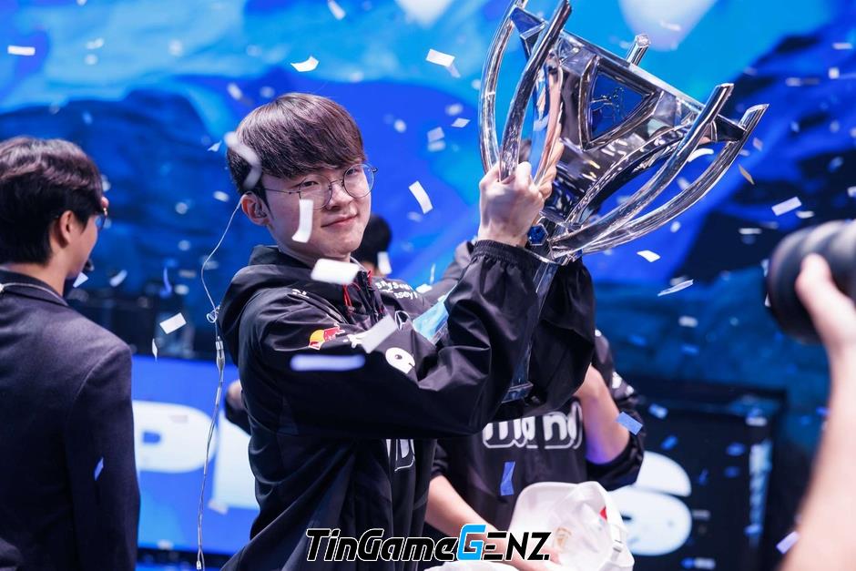 Faker: Cam kết tiếp tục thi đấu cho T1, không có ý định giải nghệ