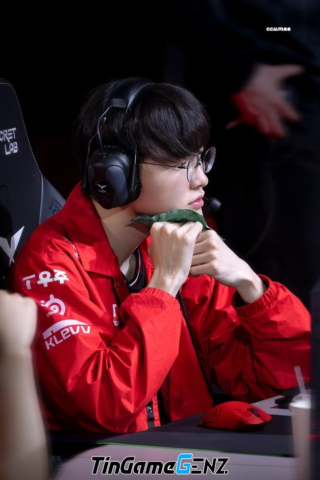 Faker Hàm Chặt Nỗi Đau Sau Thất Bại Trước NS: Những Phân Tích Đầy Cảm Xúc Từ Huyền Thoại LMHT Faker Hàm Chặt Nỗi Đau Sau Thất Bại Trước NS: Những Phân Tích Đầy Cảm Xúc Từ Huyền Thoại LMHT