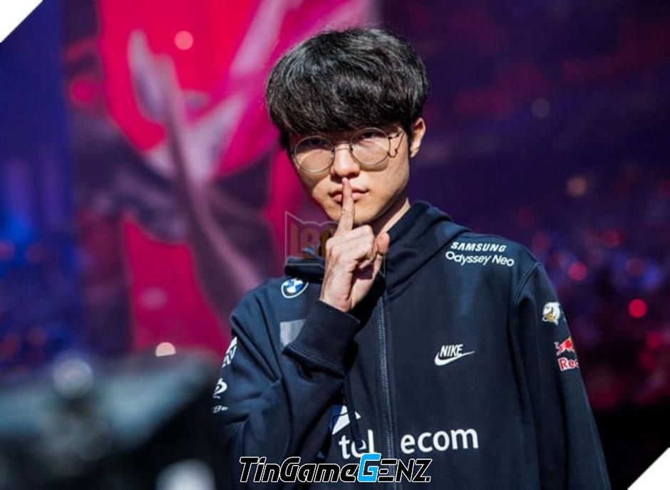 Faker tiết lộ sự thật về tin đồn chiêu mộ của các đội tuyển LPL với số tiền gây sốc