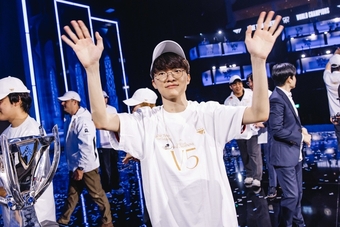 "Faker và T1: Hành Trình Thống Trị Bất Tận Trong Thế Giới Esports"