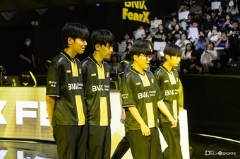 HLV Ryu: FOX có khả năng đánh bại T1 và HLE, tự quyết playoff LCK Mùa Hè 2024.