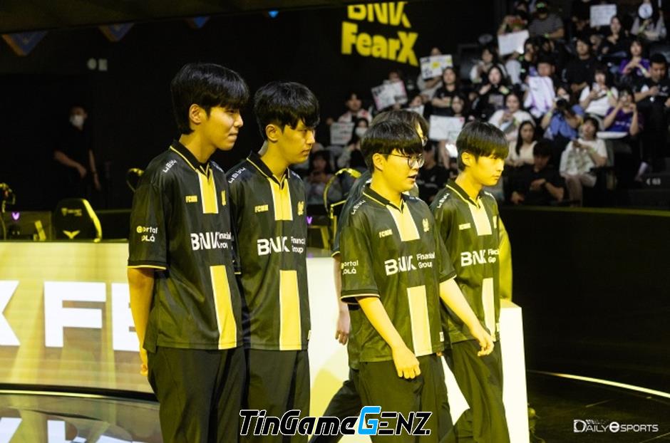 HLV Ryu: FOX có khả năng đánh bại T1 và HLE, tự quyết playoff LCK Mùa Hè 2024.