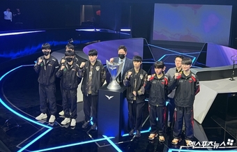 kkOma tìm ra lý do thua HLE 0-3 và dự đoán thắng lại 3-1 tại Chung kết LCK Mùa Xuân 2024