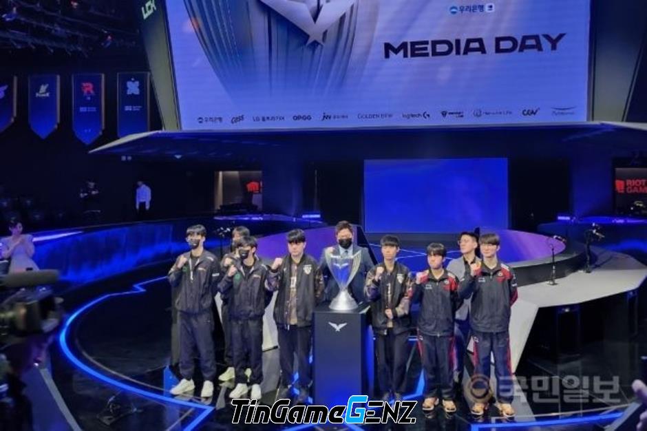 kkOma tìm ra lý do thua HLE 0-3 và dự đoán thắng lại 3-1 tại Chung kết LCK Mùa Xuân 2024