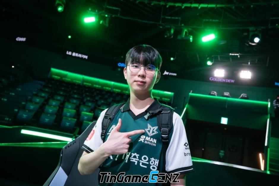 Renekton tăng sức mạnh, Morgan vui ra mặt tại LCK Mùa Xuân 2024