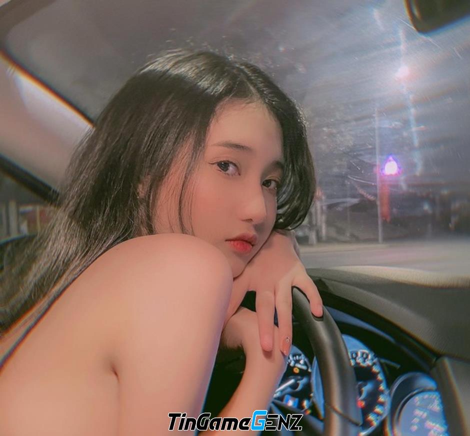 Streamer nữ Mei Mei từ Liên Quân Mobile bị sập live vì nội dung liên quan đến 18+