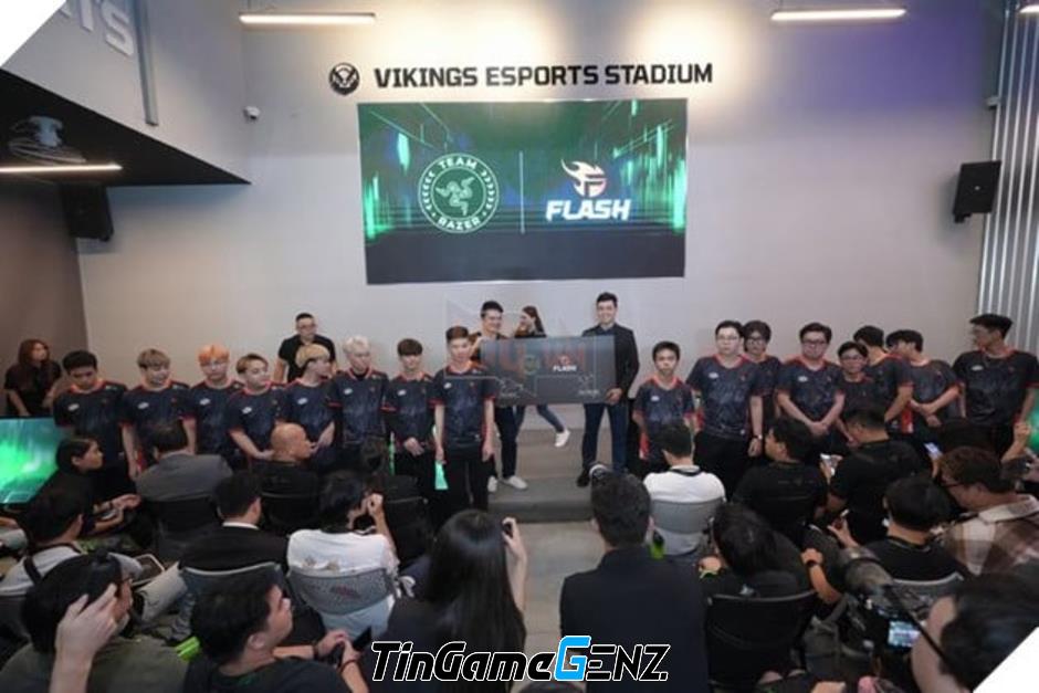 Team Flash và Razer hợp tác, gia nhập cùng hàng ngũ các đội Esports hàng đầu