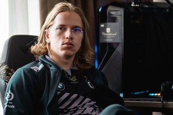 "Topson Công Bố Trở Lại Sàn Đấu Dota 2 Chuyên Nghiệp Sau Thời Gian Vắng Bóng"