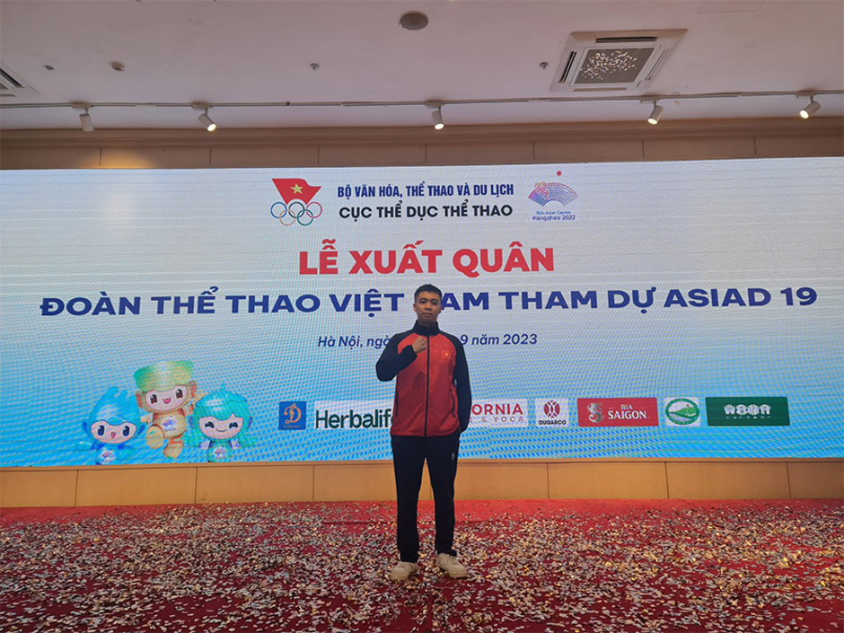 Tuyển thủ Esports Việt Nam Hiếu Hakumen và Subin rất đặc biệt trong chuyến đi ASIAD đầu tiên cùng đội tuyển.