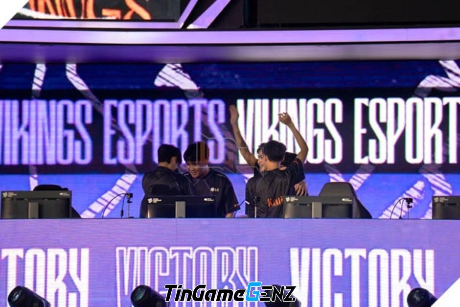 Vikings Esports Đoạt Vé Dự CKTG 2024 Trước Hàng Ngàn Khán Giả Ủng Hộ