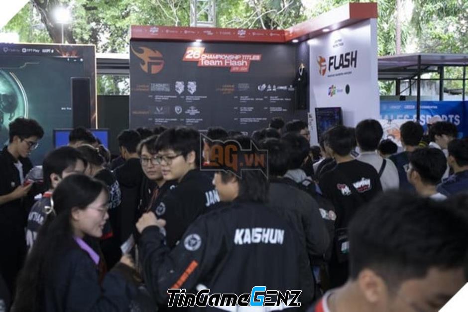 Vikings Esports Đoạt Vé Dự CKTG 2024 Trước Hàng Ngàn Khán Giả Ủng Hộ