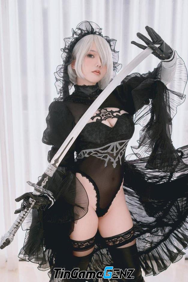 2B Nier: Automata biến hình thành cô dâu sexy trong bộ cosplay mới