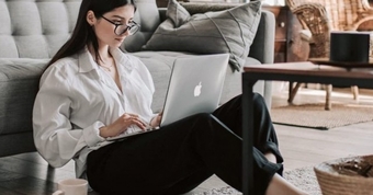 **4 MacBook Hoàn Hảo Dành Cho Sinh Viên: Giải Pháp Học Tập và Giải Trí Tối Ưu**