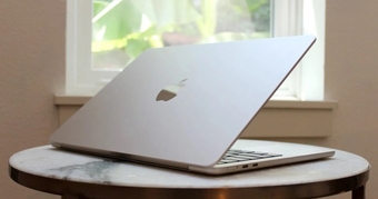 “Apple Hoàn Tiền Cho Người Việt Mua MacBook Air Giá Cao: Cơ Hội Vàng Đầu Tư Công Nghệ”