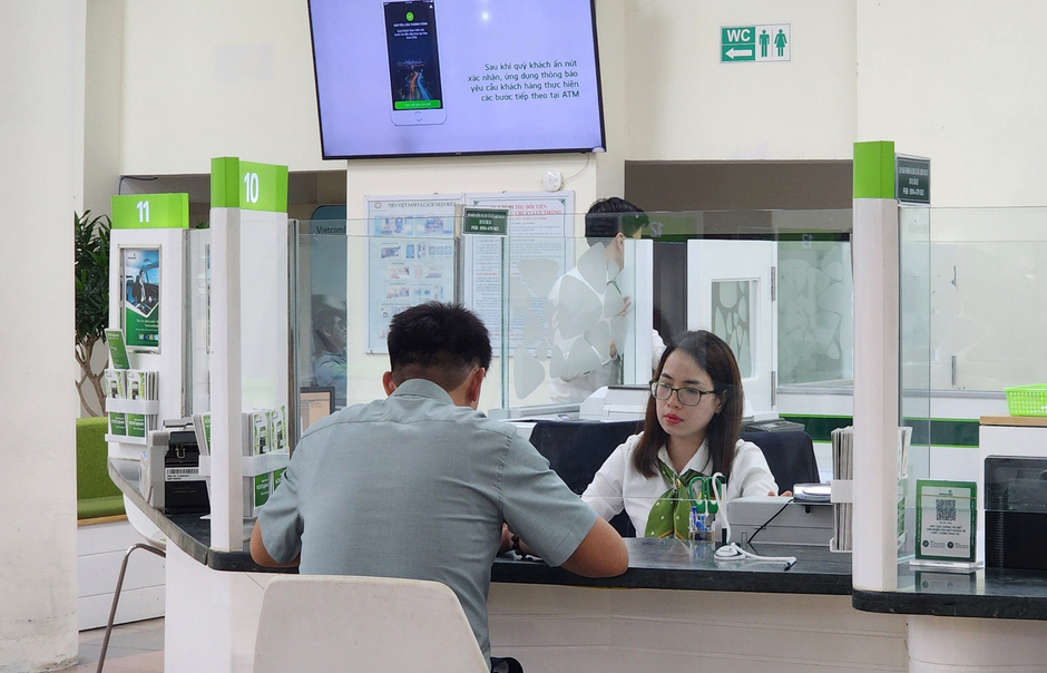 “Cảnh báo: Từ 1/1/2025, Vietcombank và Agribank sẽ Khóa Tài Khoản Ngân Hàng, Ngừng Giao Dịch – Khách Hàng Cần Lưu Ý”