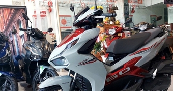 **Cập Nhật Bảng Giá Xe Máy Honda Air Blade Mới Nhất Tháng 8/2025: Thông Tin Chi Tiết và Khuyến Mãi Đặc Biệt**