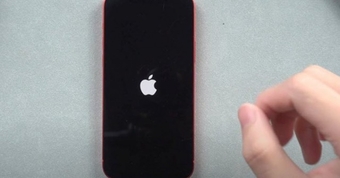 **Khắc Phục Tình Trạng iPhone Bị "Treo Táo" và Chớp Nháy: Hướng Dẫn Cấp Cứu Tại Nhà**