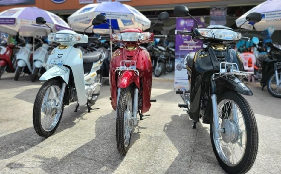 **Khám Phá Honda Dream Mới Tại Việt Nam: Siêu Phẩm Tiết Kiệm Nhiên Liệu 50km/lít với Thiết Kế Vàng Sang Trọng và Công Nghệ Cổ Điển** **Khám Phá Honda Dream Mới Tại Việt Nam: Siêu Phẩm Tiết Kiệm Nhiên Liệu 50km/lít với Thiết Kế Vàng Sang Trọng và Công Nghệ Cổ Điển**