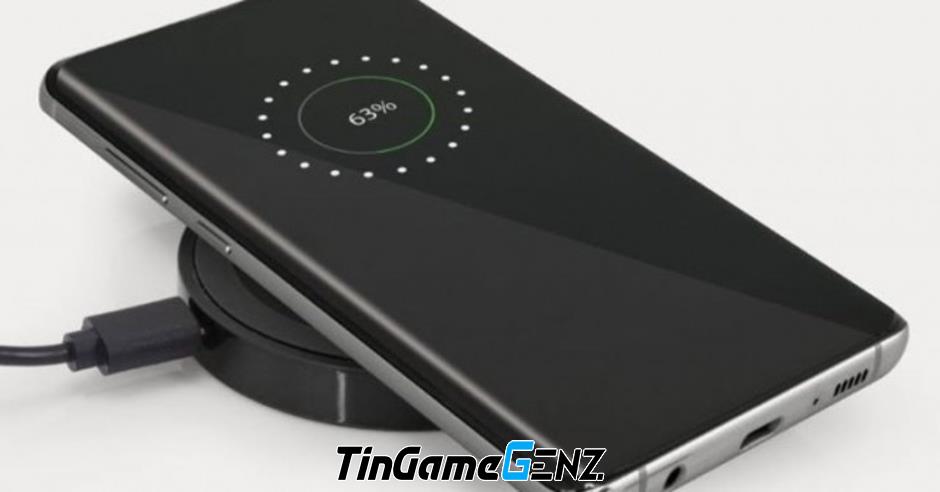 Android 15 hỗ trợ sạc không dây NFC: Chậm nhưng tiện lợi hơn Qi