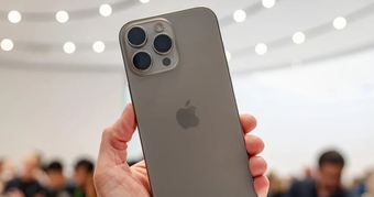"Apple Đối Mặt Khó Khăn Tại Trung Quốc Khi iPhone Trở Nên Nhạt Nhòa"