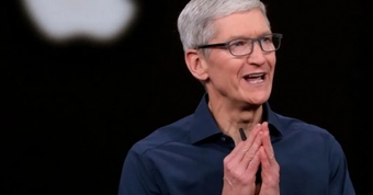 "Apple Tiết Lộ Những Động Thái Mới: Người Hâm Mộ iPhone Căng Thẳng Chờ Đợi Sản Phẩm Đột Phá"