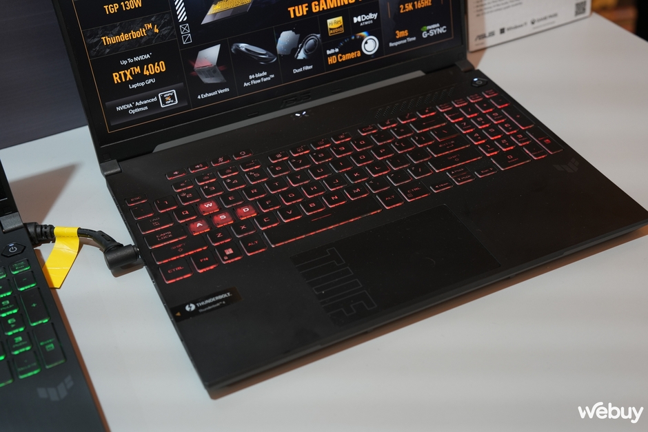 ASUS ROG Zephyrus G14 và G16: Thiết kế mỏng nhẹ, màn hình OLED tràn viền, vi xử lý cao cấp từ cả Intel và AMD