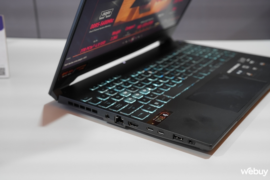 ASUS ROG Zephyrus G14 và G16: Thiết kế mỏng nhẹ, màn hình OLED tràn viền, vi xử lý cao cấp từ cả Intel và AMD