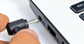 "Bảo Vệ Laptop Kịp Thời Trước Bão Số 3: Những Biện Pháp Hiệu Quả Bạn Không Nên Bỏ Qua"