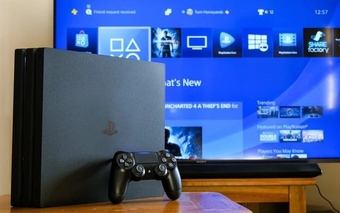 Bẻ khóa PS4 với TV thông minh: Cười vỡ bụng