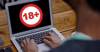 "Bị Lừa Gần 2 Tỷ Đồng: Người Đàn Ông Sinh Năm 1985 Chia Sẻ Kinh Nghiệm Cảnh Giác Trên Web 