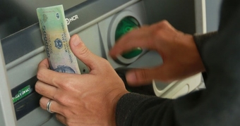 "Cách Rút Toàn Bộ Tiền Trong Thẻ ATM: Giải Pháp Để Không Bị 