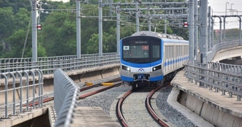 "Cần Biết: Hướng Dẫn Thanh Toán Không Tiếp Xúc Tại Cổng Soát Vé Metro Số 1"