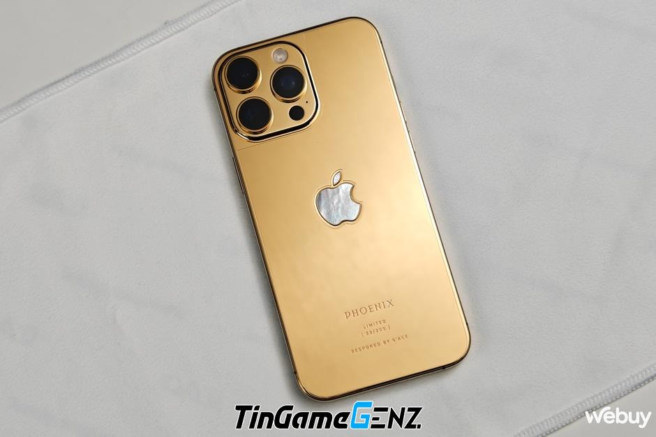 Cận Cảnh iPhone 16 Pro Max Mạ Vàng 24K: Chỉ 200 Chiếc Trên Thế Giới, Giá Gần 100 Triệu Đồng!