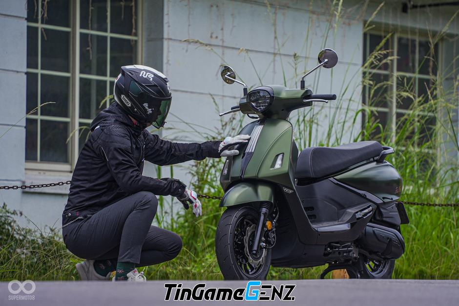 Cận Cảnh Mẫu Xe Tay Ga 158cc Của SYM: Kết Hợp Giữa Phong Cách Vespa Và Tính Thực Dụng Của Honda Cận Cảnh Mẫu Xe Tay Ga 158cc Của SYM: Kết Hợp Giữa Phong Cách Vespa Và Tính Thực Dụng Của Honda