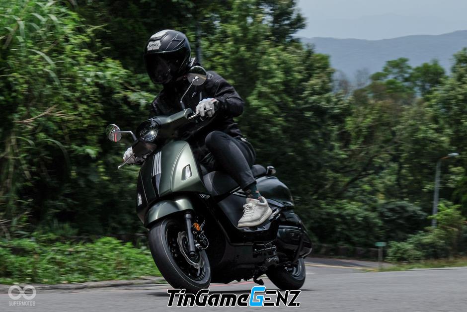 Cận Cảnh Mẫu Xe Tay Ga 158cc Của SYM: Kết Hợp Giữa Phong Cách Vespa Và Tính Thực Dụng Của Honda Cận Cảnh Mẫu Xe Tay Ga 158cc Của SYM: Kết Hợp Giữa Phong Cách Vespa Và Tính Thực Dụng Của Honda