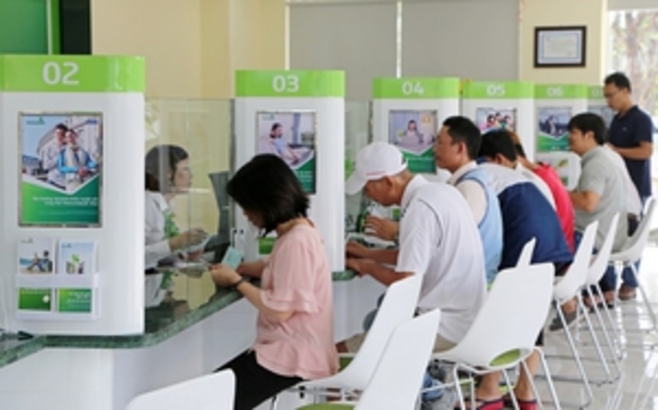 Cảnh Báo: Thủ Đoạn Dán Băng Dính Che Camera Tại ATM - Nguy Cơ Lừa Đảo Rút Tiền Từ Thẻ Ngân Hàng Giả