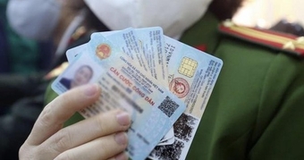 "Cập Nhật Mới: Người Dân 34 Tỉnh, Thành Phải Làm Lại Căn Cước, Hộ Chiếu – Bạn Cần Biết Gì?"