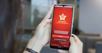 "Chi tiết Hướng Dẫn Tích Hợp Giấy Phép Lái Xe vào Ứng Dụng VNeID – An Tâm Cất Bản Cứng Tại Nhà" "Chi tiết Hướng Dẫn Tích Hợp Giấy Phép Lái Xe vào Ứng Dụng VNeID – An Tâm Cất Bản Cứng Tại Nhà"