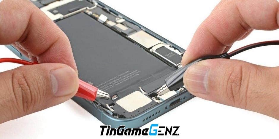 "Công Nghệ Mới: iPhone 17 Dễ Dàng Thay Pin Mà Vẫn Mỏng Nhẹ"