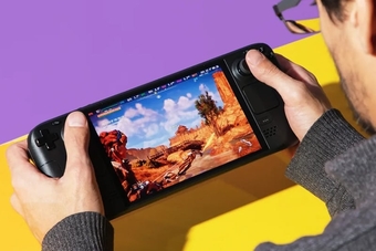 "Đánh Giá Thời Lượng Pin Máy Chơi Game Cầm Tay 2025: Bí Quyết Không Chỉ Là Pin 