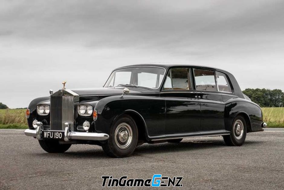 Diễn viên nổi tiếng bỏ quên Rolls-Royce Phantom suốt 25 năm, tiền gửi lên đến hàng chục tỷ đồng