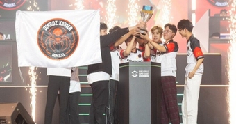 "Doanh Thu Tỷ Đô: eSports - Khám Phá Tiềm Năng Vàng Trong Nền Kinh Tế Số"