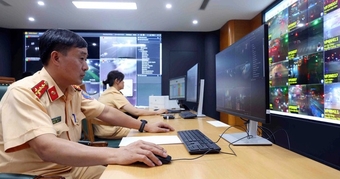 "Đột Phá Công Nghệ: Giải Pháp Hoàn Hảo Giúp CSGT Quản Lý Giao Thông 24/7 Không Cần Ra Đường"