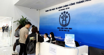 "Đột Phá Dịch Vụ Hành Chính: Từ 9/6, Người Dân Hà Nội Chỉ Cần Đặt Lịch Trực Tuyến Để Xin Cấp Giấy Phép!"